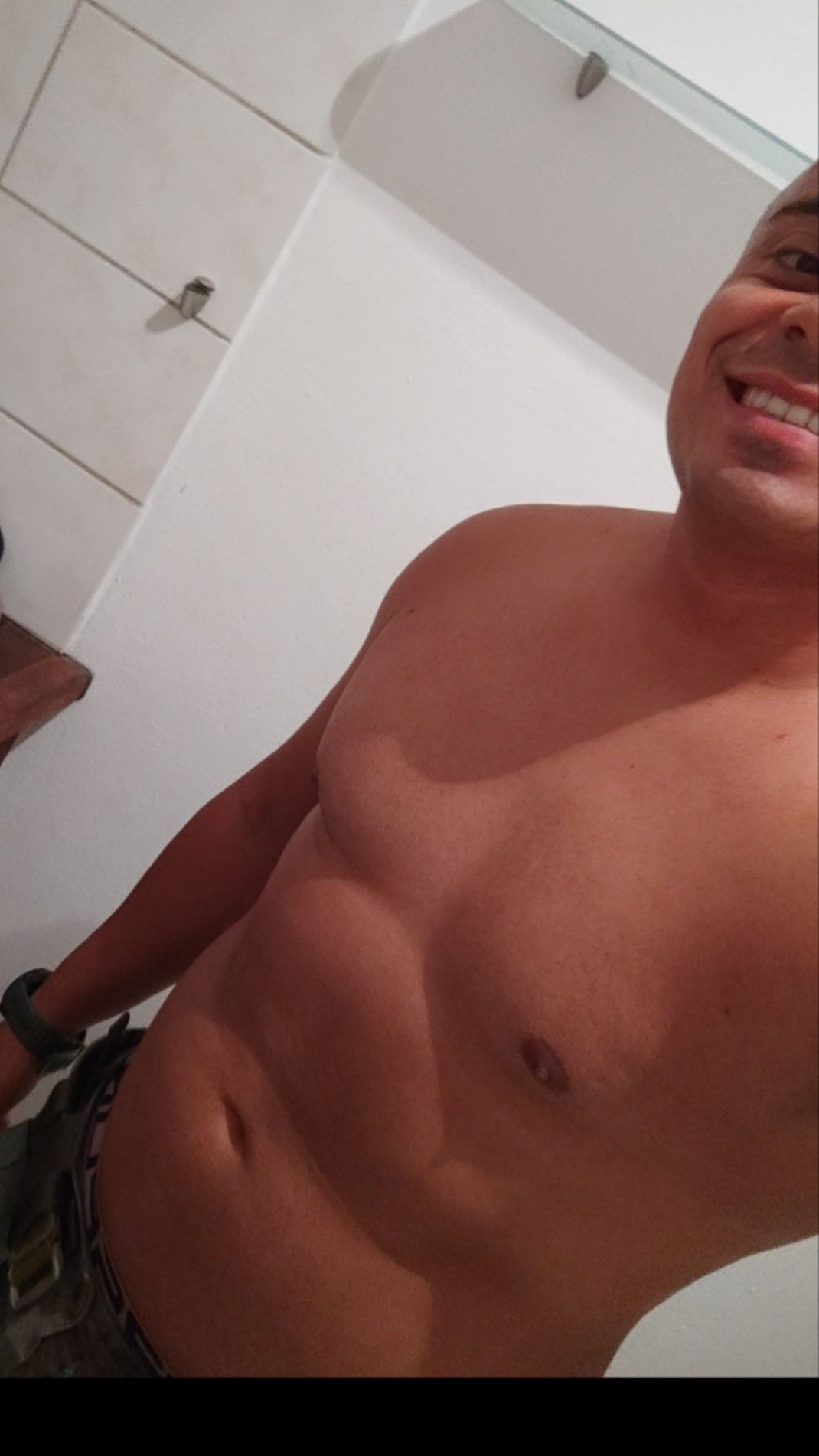 Perfil de Ronel